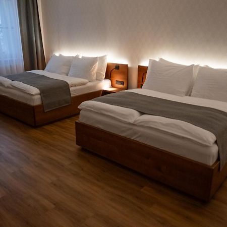 It Centrum Apartments Врхлаби Экстерьер фото